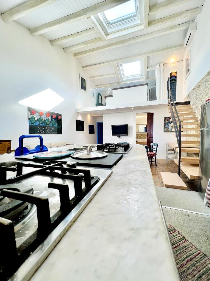 Casa Della Ghiacciaia Villa Capo d'Orlando Luaran gambar